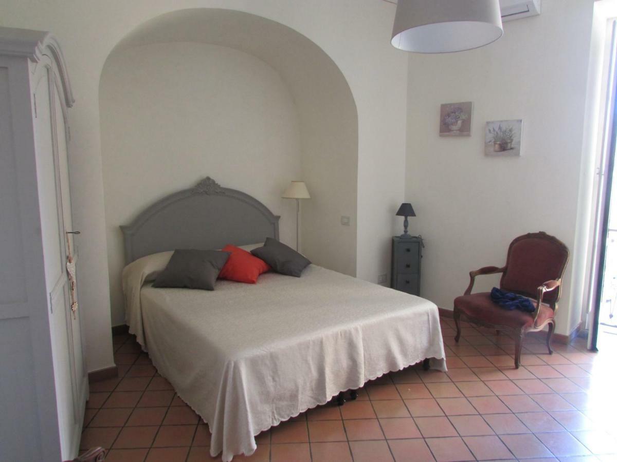 Salerno Domus Claudia Διαμέρισμα Εξωτερικό φωτογραφία